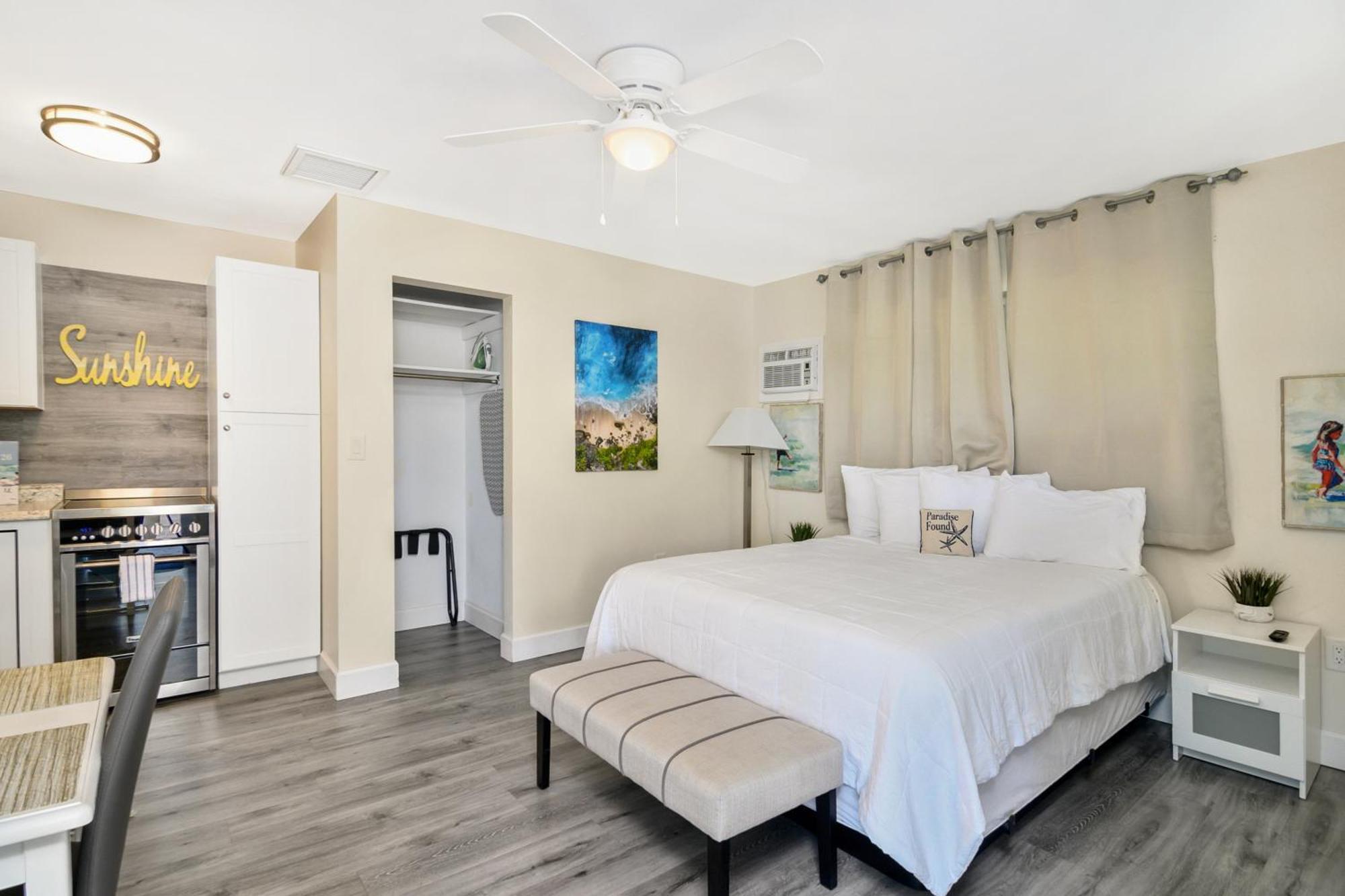 Latitude 26 Waterfront Boutique Resort - ฟอร์ตมายเยอร์สบีช ภายนอก รูปภาพ